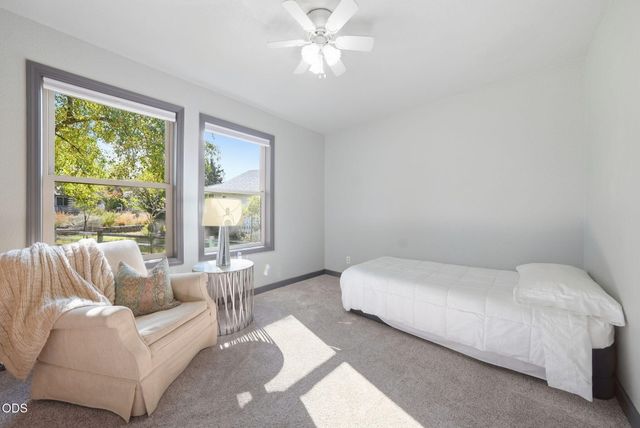 951 NE Lena Place, Bend, OR 97701