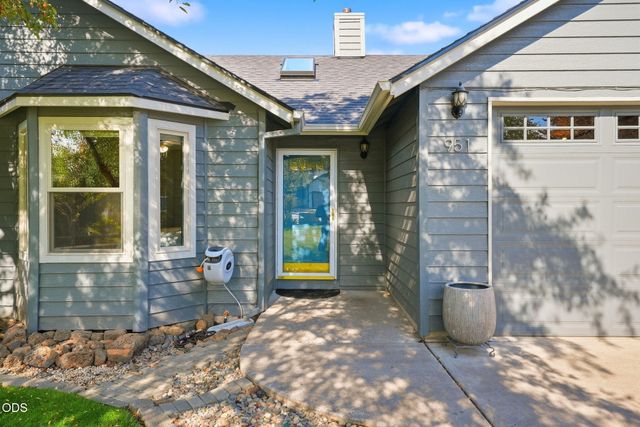 951 NE Lena Place, Bend, OR 97701