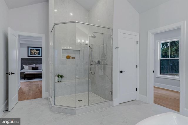 2316 JOHN MARSHALL DR, Arlington, VA 22205