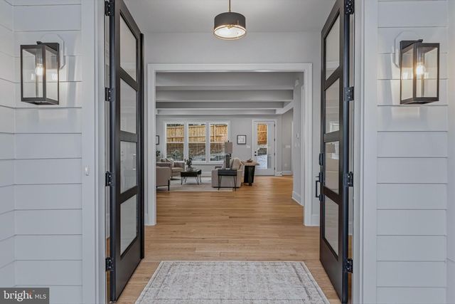 2316 JOHN MARSHALL DR, Arlington, VA 22205