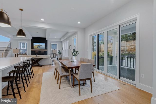 2316 JOHN MARSHALL DR, Arlington, VA 22205