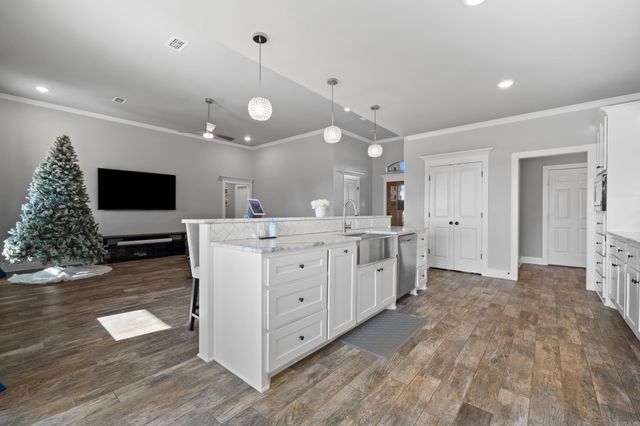 125 Mayberry Dr, Cabot, AR 72023