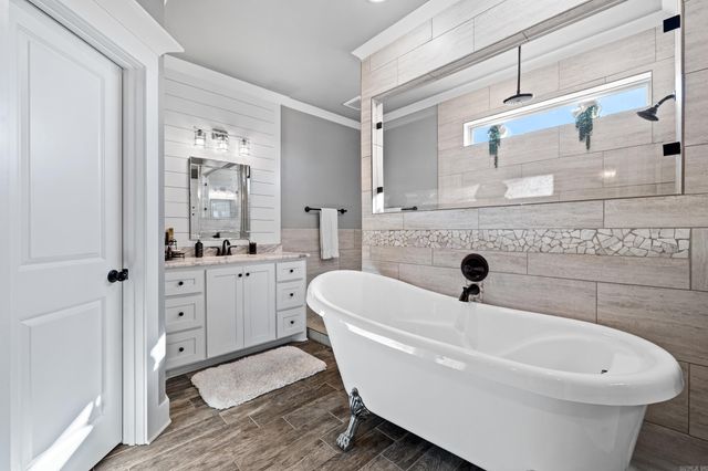 125 Mayberry Dr, Cabot, AR 72023