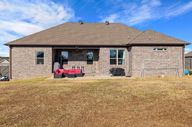 125 Mayberry Dr, Cabot, AR 72023