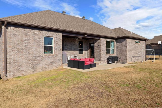 125 Mayberry Dr, Cabot, AR 72023