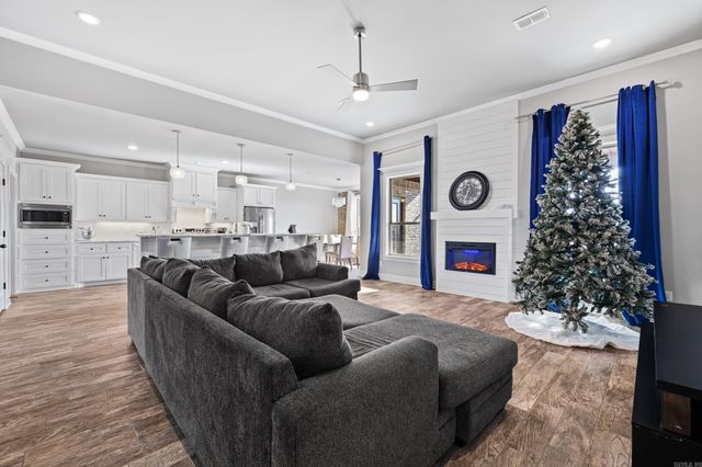 125 Mayberry Dr, Cabot, AR 72023