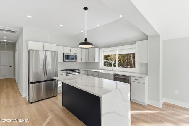 630 E Bay Avenue, Barnegat, NJ 08005