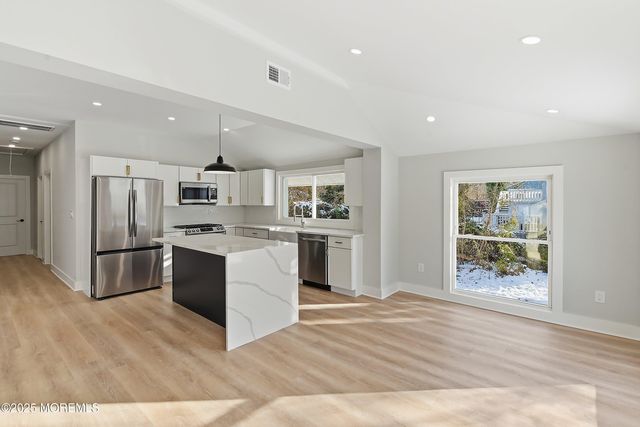 630 E Bay Avenue, Barnegat, NJ 08005