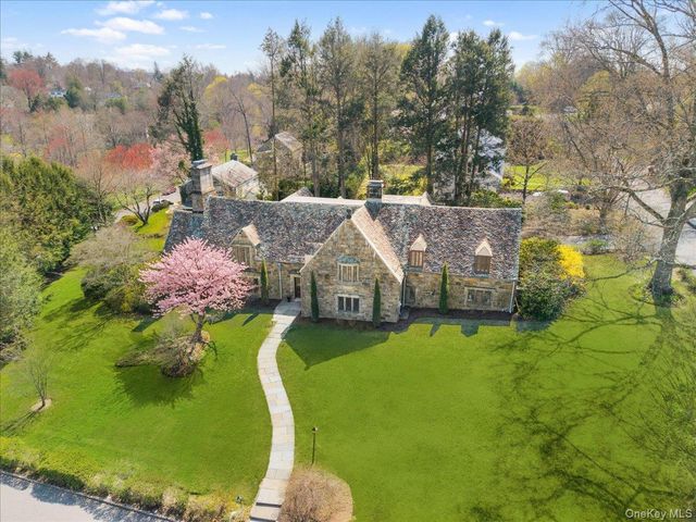 66 Lockwood Road, Scarsdale, NY 10583