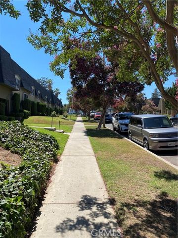 525 La Verne Street, Redlands, CA 92373