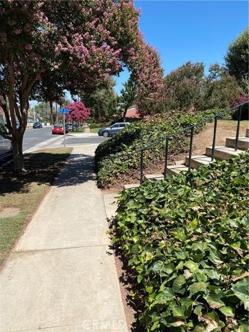 525 La Verne Street, Redlands, CA 92373