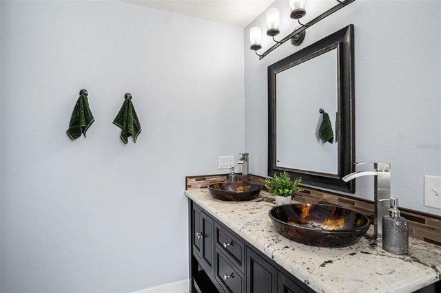 3721 MONARCH DRIVE, Tampa, FL 33618