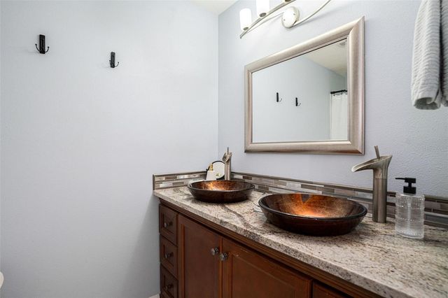 3721 MONARCH DRIVE, Tampa, FL 33618