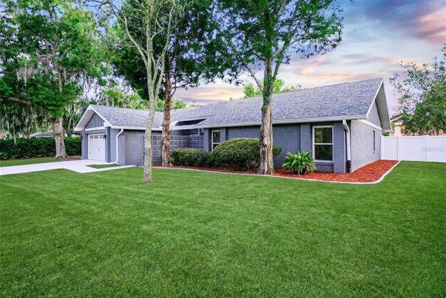 3721 MONARCH DRIVE, Tampa, FL 33618