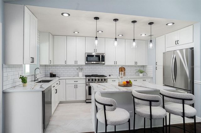 3721 MONARCH DRIVE, Tampa, FL 33618