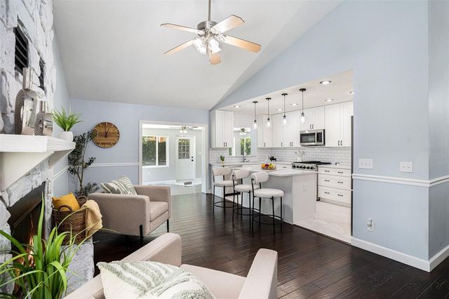 3721 MONARCH DRIVE, Tampa, FL 33618