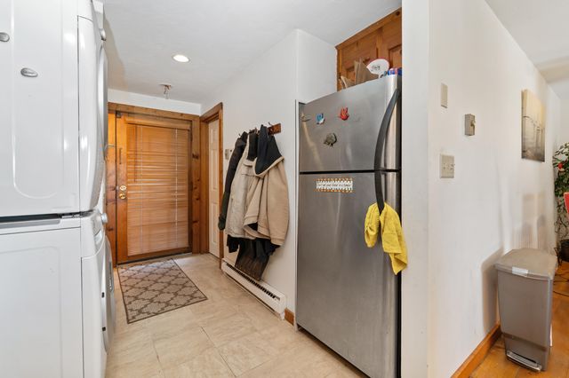 724 Route 28 APT 2D, Harwich Port, MA 02646