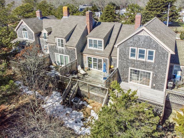 724 Route 28 APT 2D, Harwich Port, MA 02646