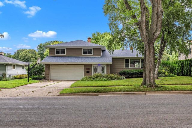 4810 Retana Drive, Madison, WI 53714