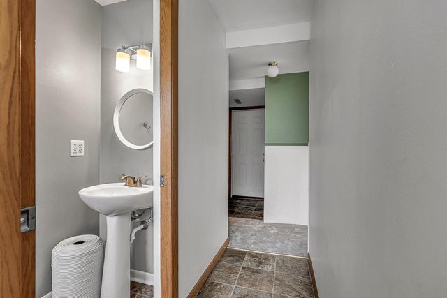 4810 Retana Drive, Madison, WI 53714