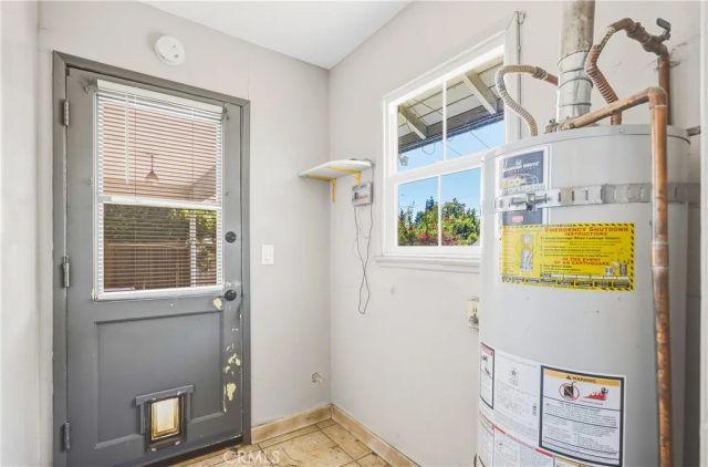 17062 San Fernando Mission Boulevard, Granada Hills, CA 91344