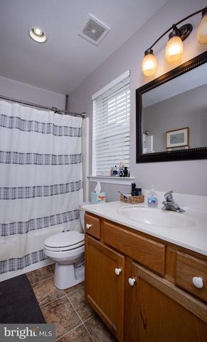 606 BUTTERFLY CIR, Dallastown, PA 17313