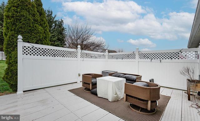 606 BUTTERFLY CIR, Dallastown, PA 17313