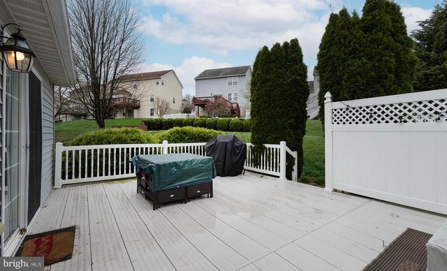 606 BUTTERFLY CIR, Dallastown, PA 17313