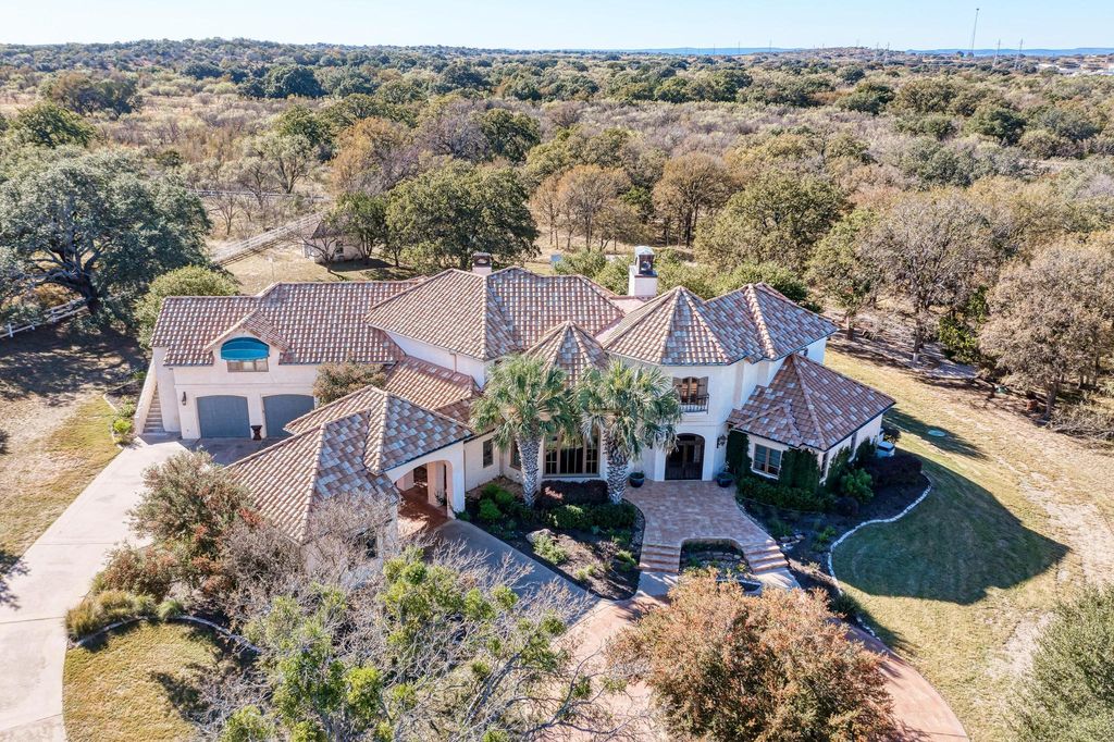 408 Haney TRCE, Horseshoe Bay, TX 78657