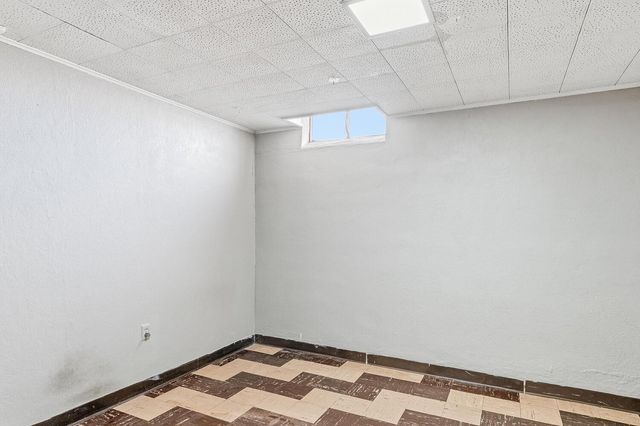 4034 E Countryside Plz, Wichita, KS 67218