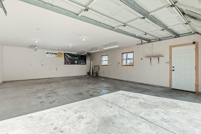 4034 E Countryside Plz, Wichita, KS 67218