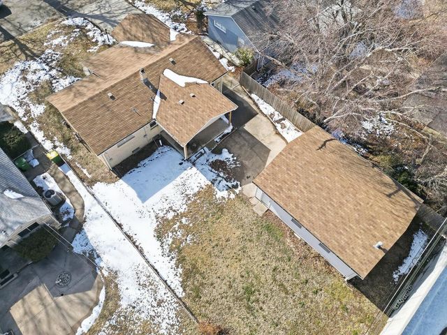 4034 E Countryside Plz, Wichita, KS 67218