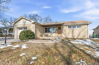4034 E Countryside Plz, Wichita, KS 67218