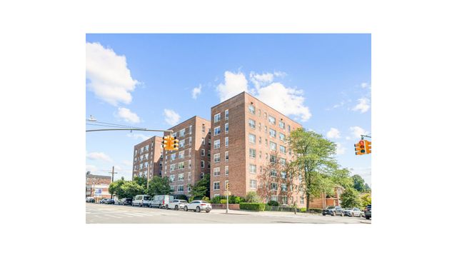 6300 Riverdale Ave Apt 5A, New York City, NY 10471