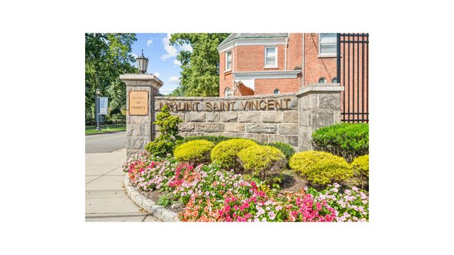 6300 Riverdale Ave Apt 5A, New York City, NY 10471