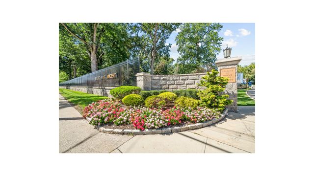 6300 Riverdale Ave Apt 5A, New York City, NY 10471