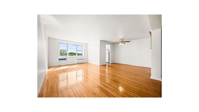 6300 Riverdale Ave Apt 5A, New York City, NY 10471