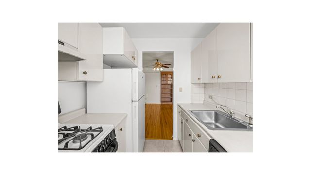 6300 Riverdale Ave Apt 5A, New York City, NY 10471