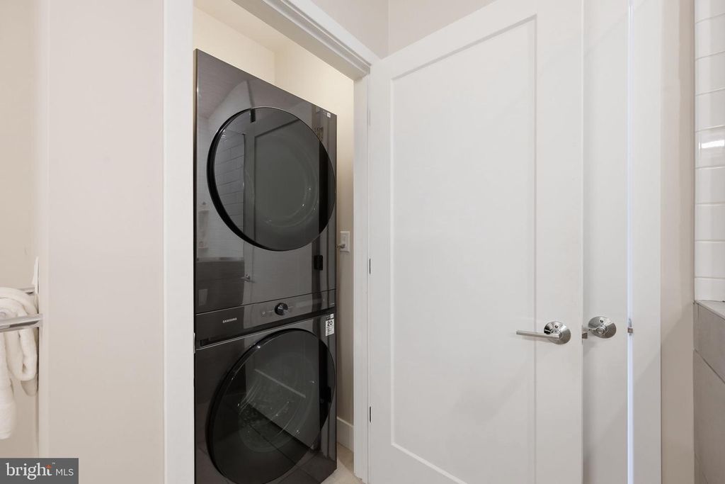 Image 25 of property listing at 502 DIAMONDBACK DR #310, Gaithersburg, MD 20878