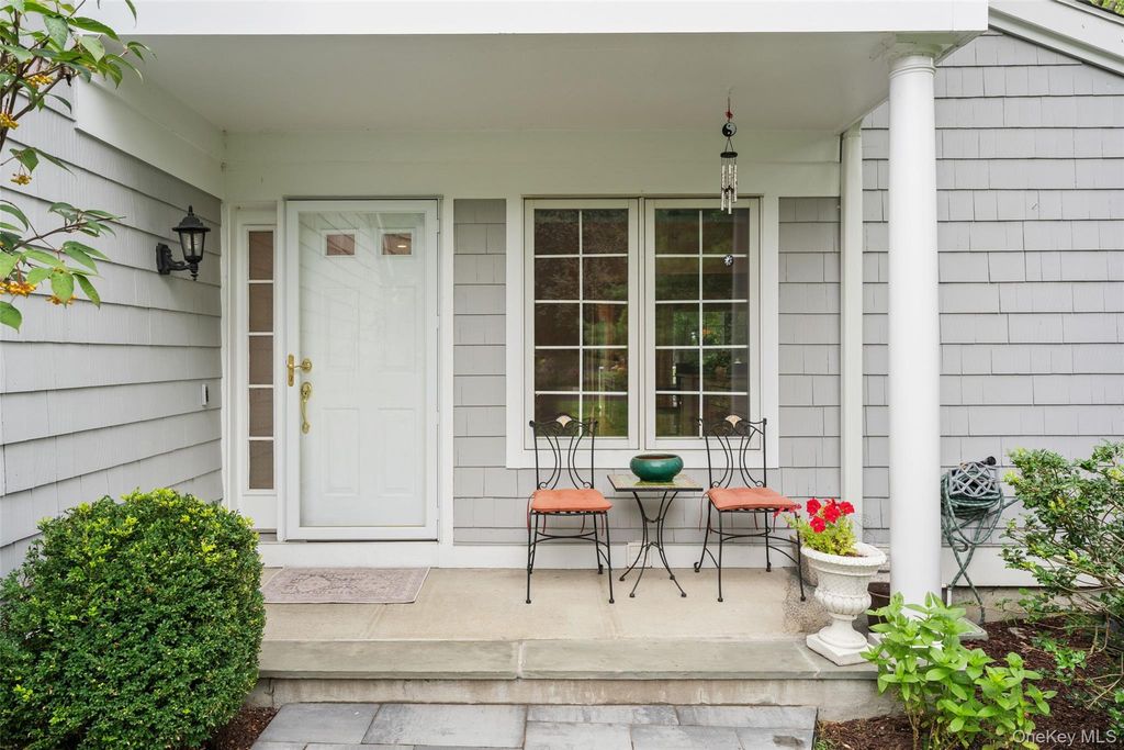 22 Berrybush Lane 70, Hastings-on-hudson, NY 10706 — photo 3