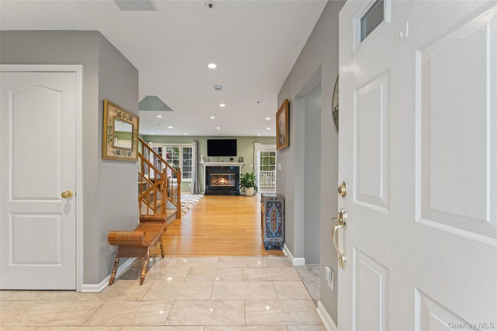 22 Berrybush Lane 70, Hastings-on-hudson, NY 10706 — photo 4