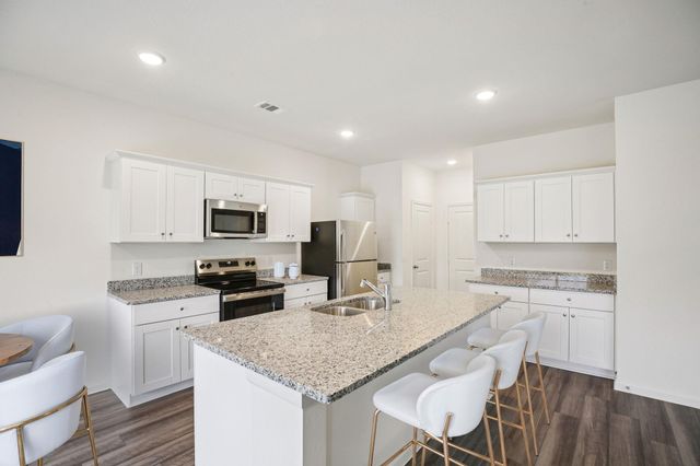 607 Lagoon DR, Maxwell, TX 78656