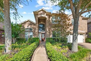 302 Trillium Drive, Sugar Land, TX 77479