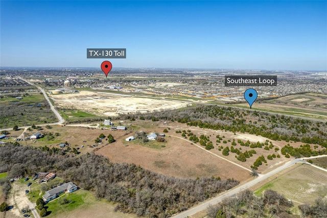333 Spring Valley ST, Hutto, TX 78634