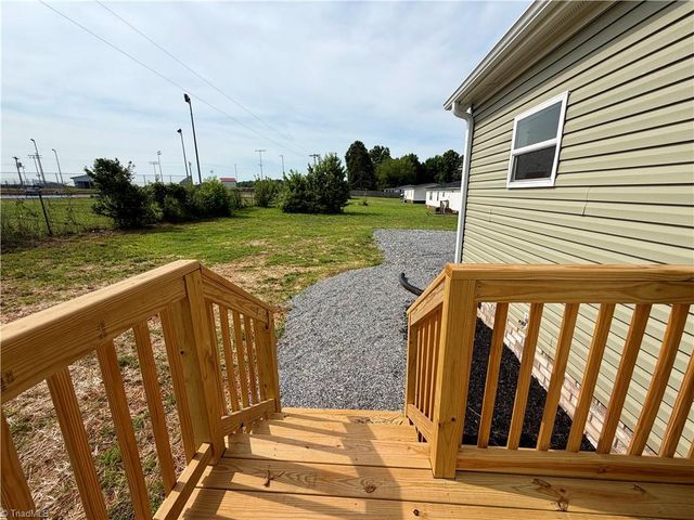 146 Con Lee Drive, Olin, NC 28660