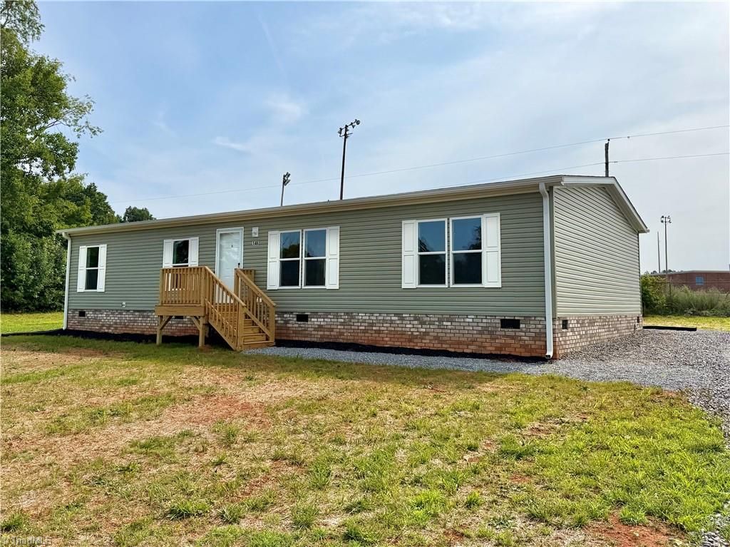 146 Con Lee Drive, Olin, NC 28660