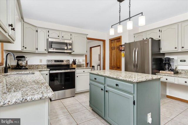 8704 JANS CT, Boonsboro, MD 21713