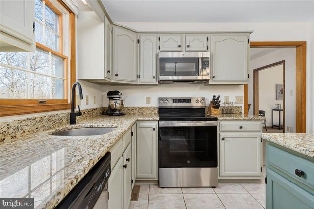 8704 JANS CT, Boonsboro, MD 21713