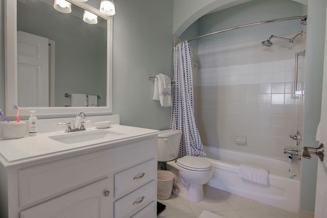 32102 Harbour Vista Cir, St Augustine, FL 32080