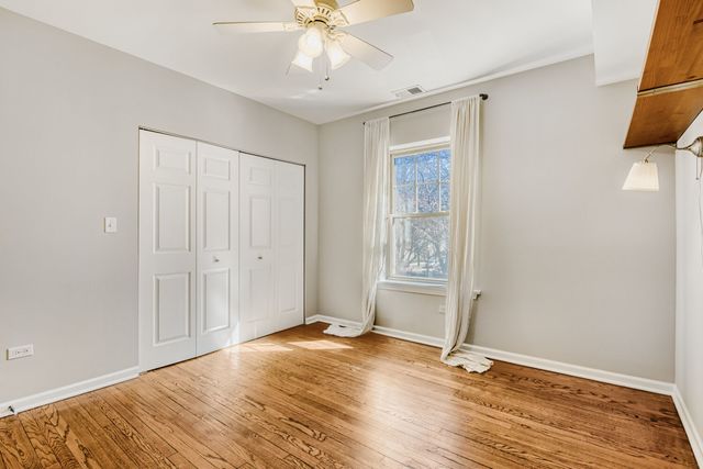 2033 W Fargo Avenue 2, Chicago, IL 60645